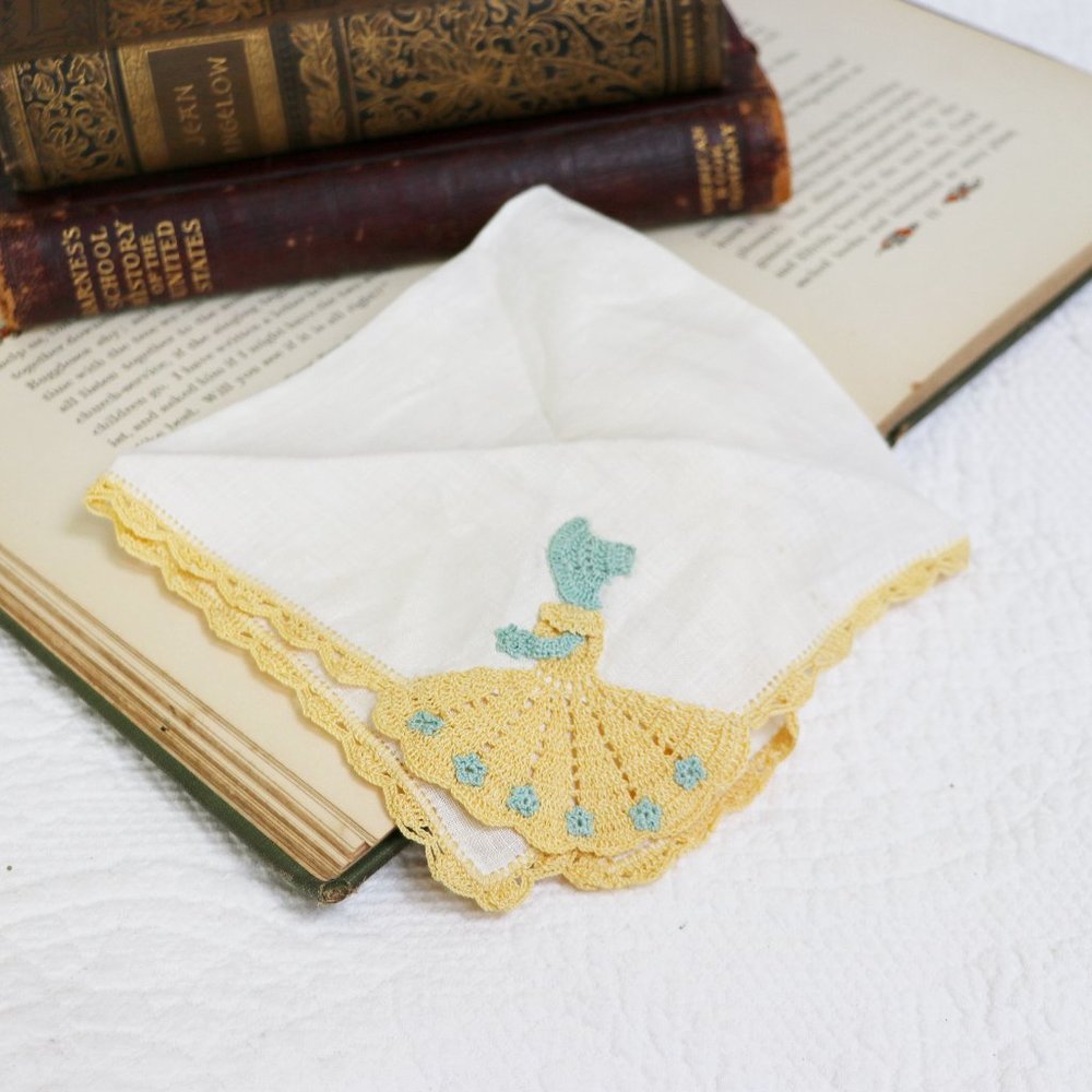 Vintage Yellow Tatted Handkerchief